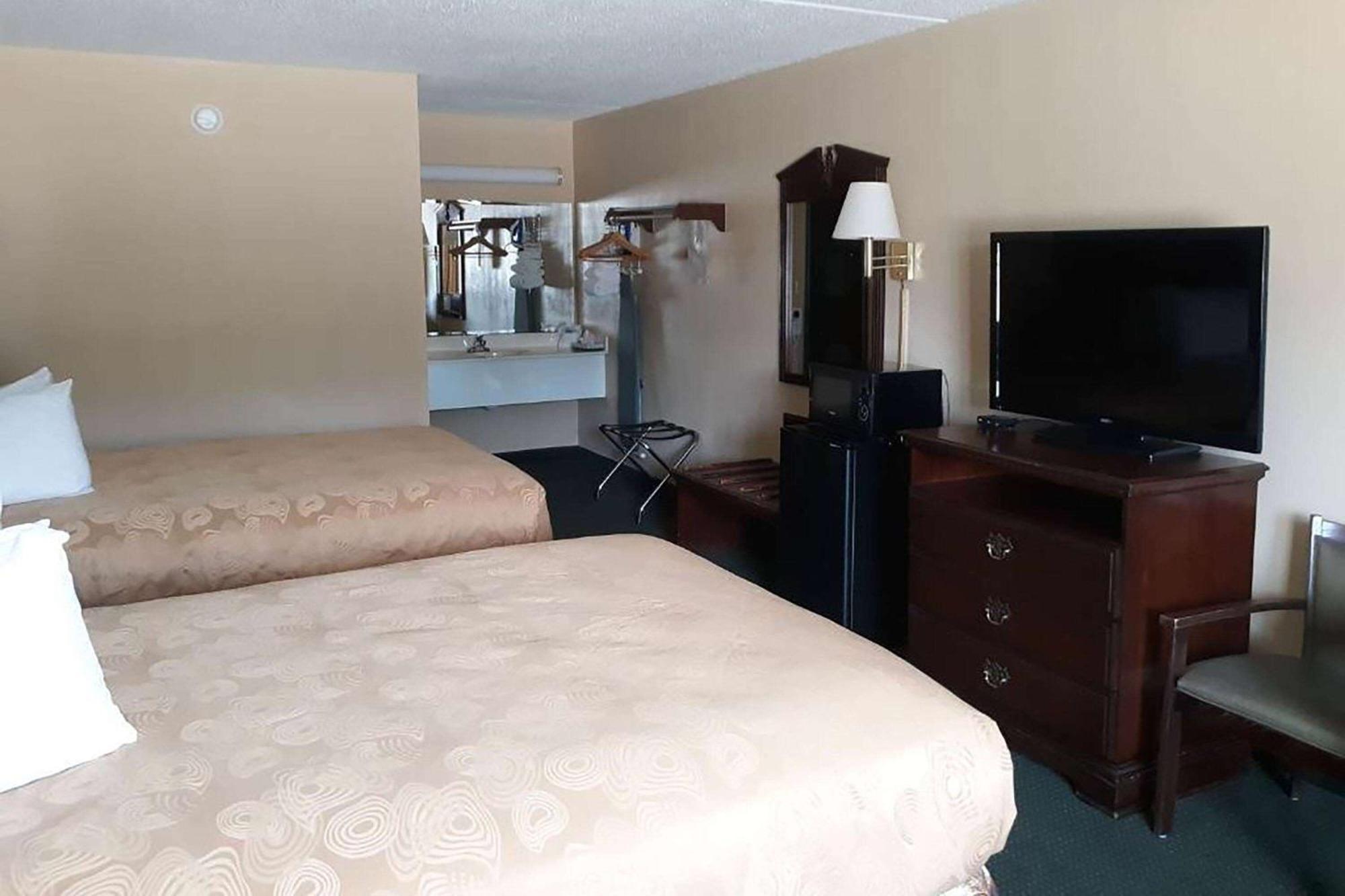 Angel Inn Near Imax, A Travelodge By Wyndham Branson Kültér fotó