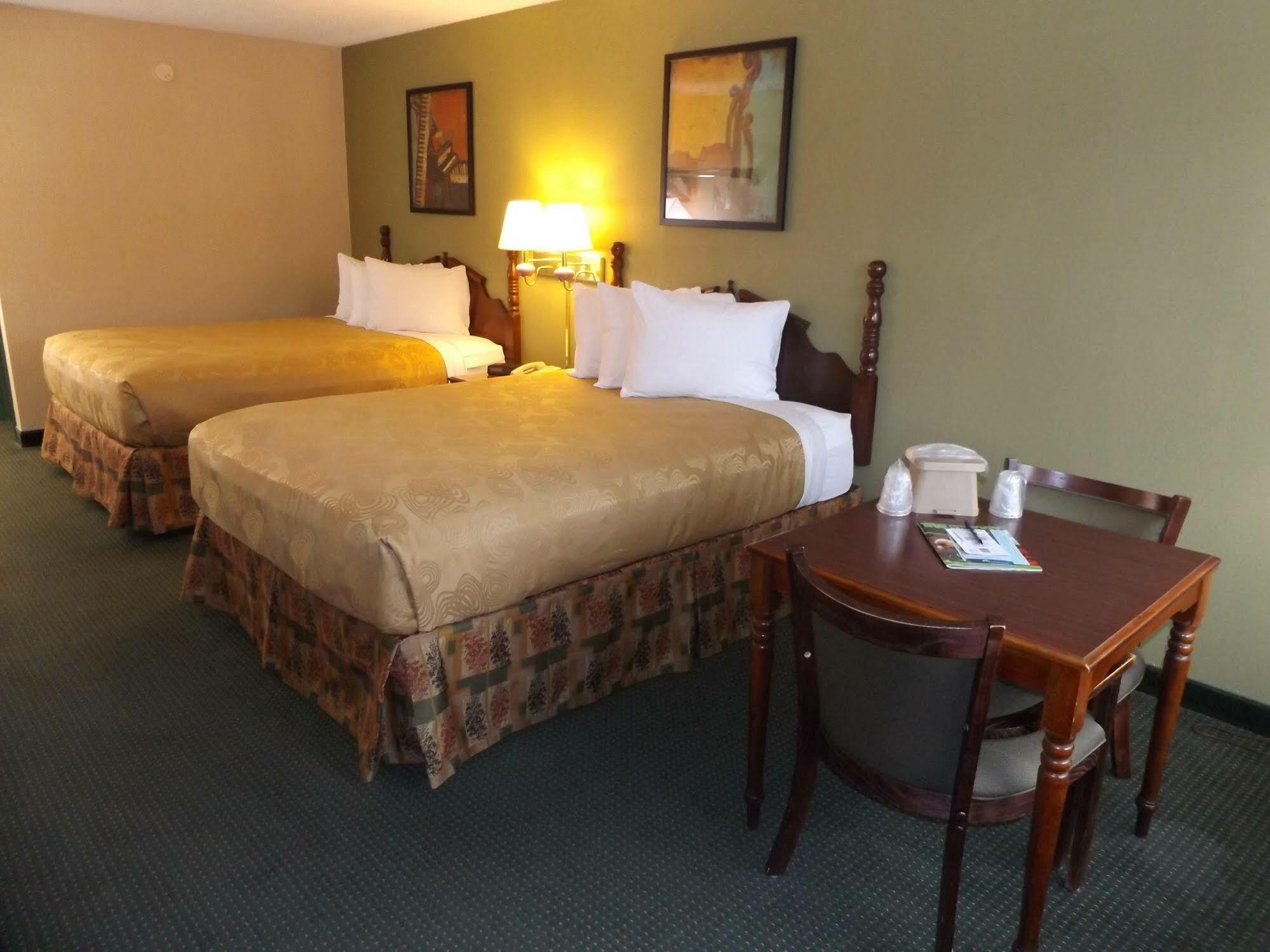 Angel Inn Near Imax, A Travelodge By Wyndham Branson Kültér fotó