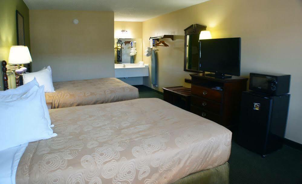 Angel Inn Near Imax, A Travelodge By Wyndham Branson Kültér fotó